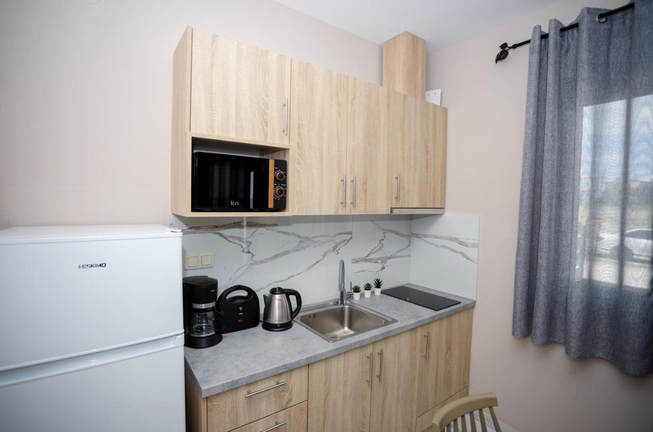 Greka Apartments Kalyves Polygyrou ภายนอก รูปภาพ