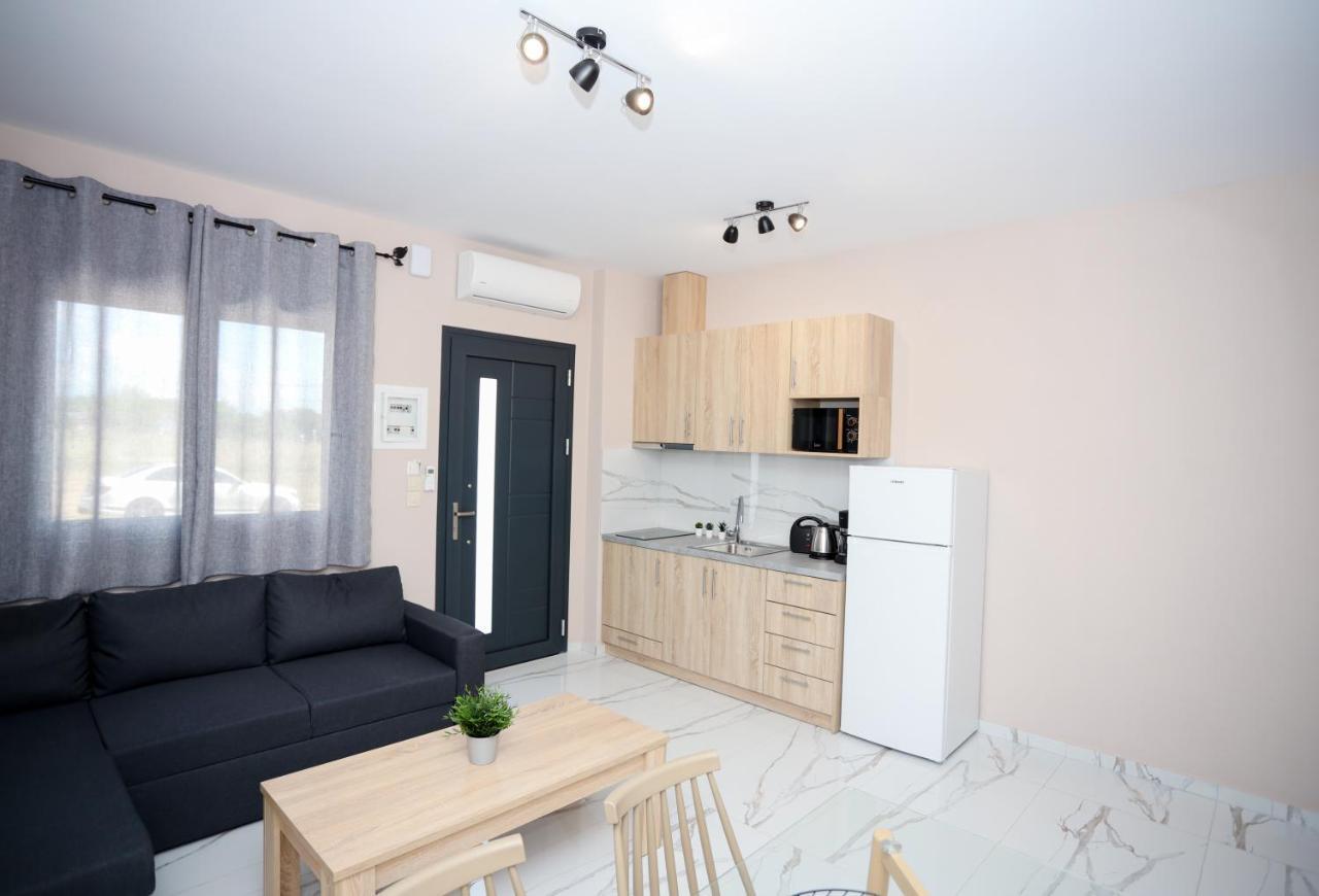 Greka Apartments Kalyves Polygyrou ภายนอก รูปภาพ